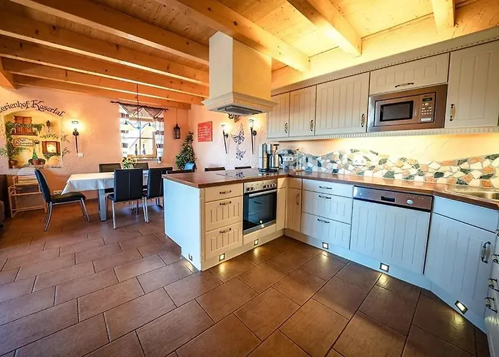 Kosertal - Erlebnisbauernhof, Reitstall & *